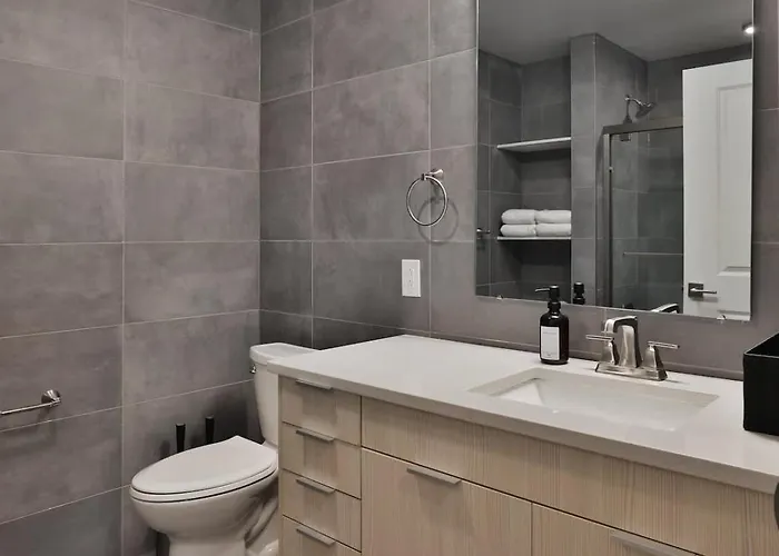 Away From Near Downtown Apartment *
